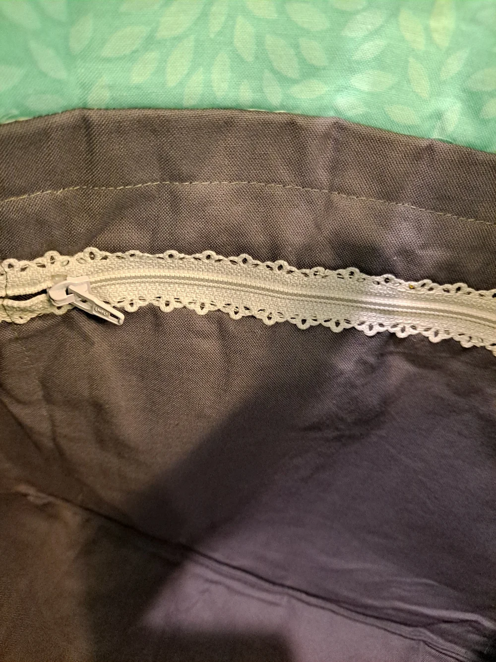 Artisan Crafted Mint, White, Gray, and Teal Chevron Pleated Mini Tote W/buttons - Picture 6 of 7